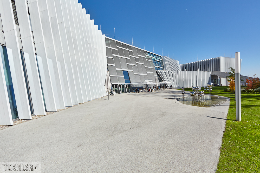 AT_Linz_Bruckner Uni_Aussen_102018_80dpi_1000pix